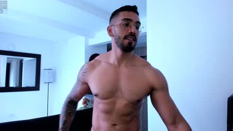 tony muscle1 online show from 01.12.25