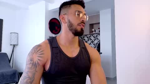 tony muscle1 online show from 11.25.25