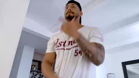 tony muscle1 online show from 02.13.26