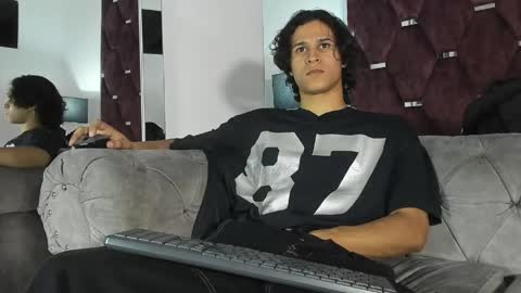 Snapshot of tonybenedetti chatting on 04.17.26 Tony Benedetti online show from 04.17.26