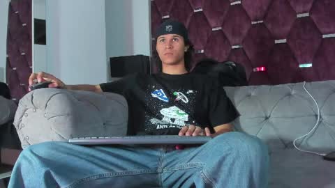 Snapshot of tonybenedetti chatting on 05.14.26 Tony Benedetti online show from 05.14.26