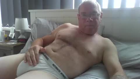 Snapshot of tonygib1962 chatting on 04.28.26 tonygib1962 online show from 04.28.26