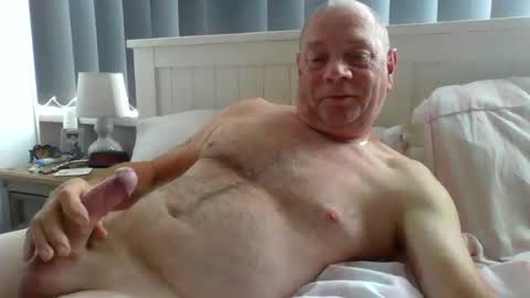tonygib1962 online show from 08.02.26