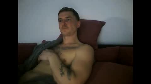 Snapshot of tonystrawberry chatting on 03.28.26 tonystrawberry online show from 03.28.26