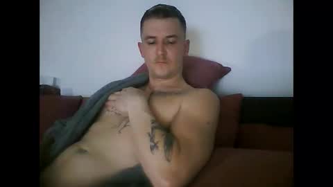 Snapshot of tonystrawberry chatting on 04.13.26 tonystrawberry online show from 04.13.26