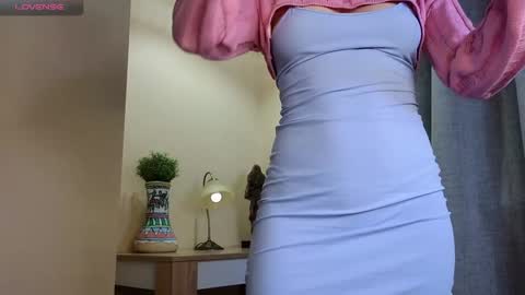 Hey hey Im Megan Pvt open. Im very glad to see you here online show from 02.01.25