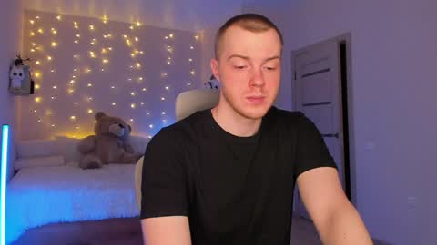 toohornyserj online show from 12.08.24