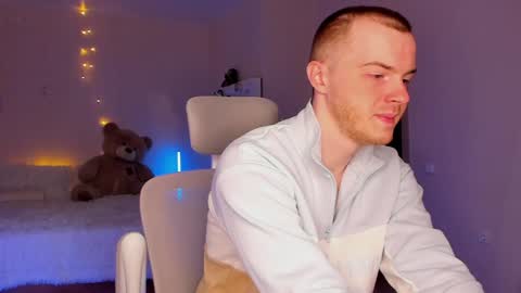 toohornyserj online show from 12.10.24