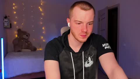 toohornyserj online show from 12.12.24