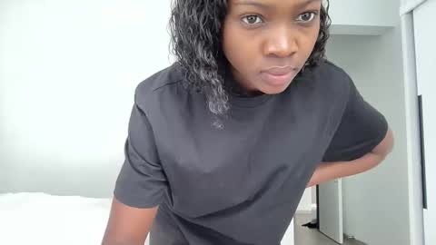 Snapshot of tootie03 chatting on 10.10.25 tootie03 online show from 10.10.25