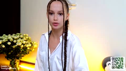 Snapshot of tootightwithbra chatting on 01.29.25 Kira online show from 01.29.25