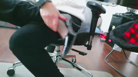 Top Floor Temptress online show from 01.19.26