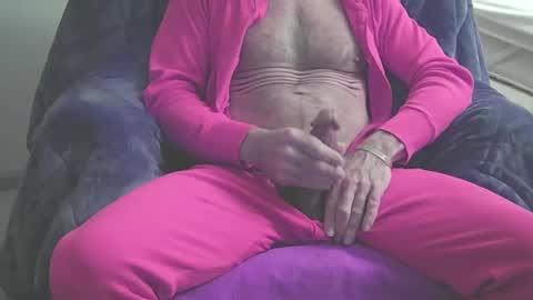 Snapshot of topfortwinks chatting on 02.10.25 topfortwinks online show from 02.10.25