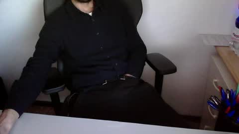 Snapshot of topg84 chatting on 05.19.26 Topg84 online show from 05.19.26