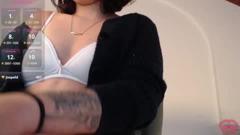 tori_just online show from 12.22.25