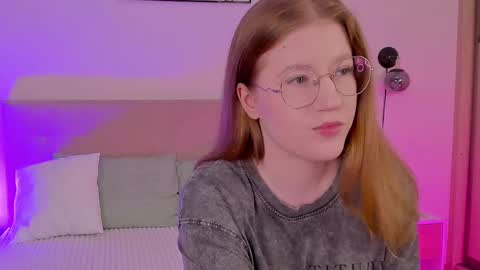 Snapshot of tori_the_witch chatting on 02.17.25 Tori online show from 02.17.25