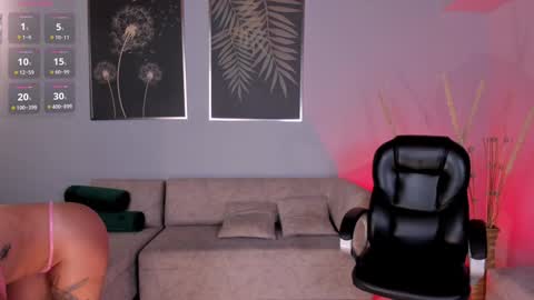 Tori Cross online show from 02.08.25