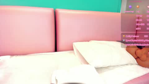 Snapshot of torimonroe_ chatting on 02.01.25 Tori online show from 02.01.25