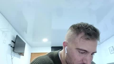 Snapshot of toro_arrapato chatting on 03.19.26 toro_arrapato online show from 03.19.26