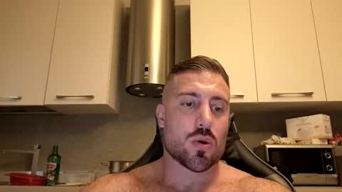Snapshot of toro_arrapato chatting on 04.18.26 toro_arrapato online show from 04.18.26