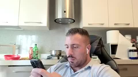 Snapshot of toro_arrapato chatting on 05.19.26 toro_arrapato online show from 05.19.26