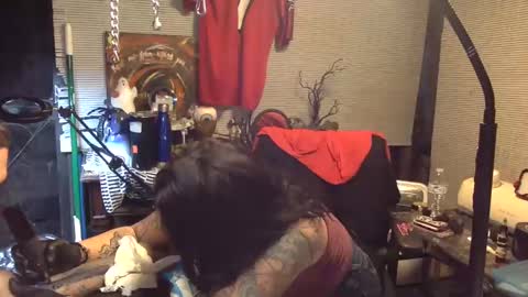 Torvi Eden online show from 12.18.24