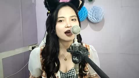 Snapshot of toshikoseaforth chatting on 05.23.26 Emma online show from 05.23.26