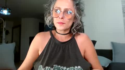 TotyPink online show from 12.03.24