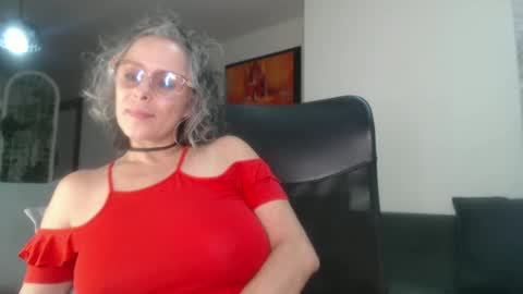 TotyPink online show from 01.30.25