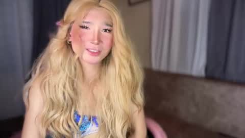 Snapshot of touch_my_body1 chatting on 04.21.26 iloveyou AZ online show from 04.21.26