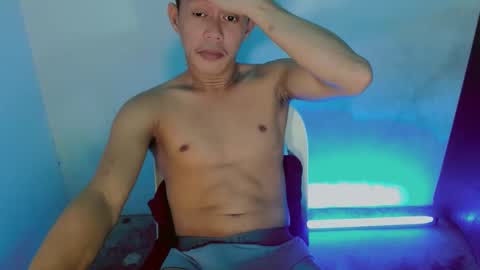 Snapshot of touch_of_alison chatting on 01.04.25 Alison online show from 01.04.25