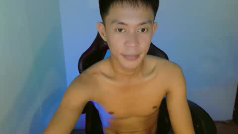 Snapshot of touch_of_alison chatting on 10.07.25 Alison online show from 10.07.25