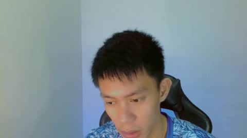 Snapshot of touch_of_alison chatting on 10.26.25 Alison online show from 10.26.25