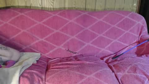 toukauwu online show from 12.18.25