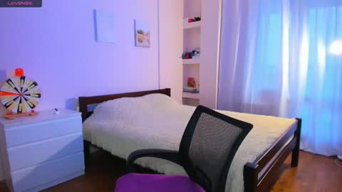 Ellina online show from 12.04.25