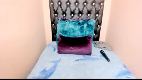 toxicfantasy4u online show from 02.17.26