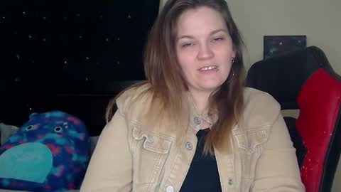 Snapshot of toxiclilly chatting on 12.14.24 Lilly Miss Mistress Goddess Maam Queen Boss online show from 12.14.24