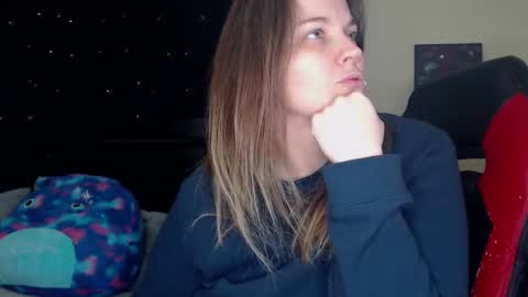 Snapshot of toxiclilly chatting on 12.19.24 Lilly Miss Mistress Goddess Maam Queen Boss online show from 12.19.24