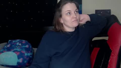 Snapshot of toxiclilly chatting on 12.19.24 Lilly Miss Mistress Goddess Maam Queen Boss online show from 12.19.24