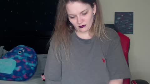 Snapshot of toxiclilly chatting on 01.08.25 Lilly Miss Mistress Goddess Maam Queen Boss online show from 01.08.25