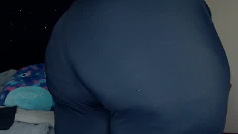 Snapshot of toxiclilly chatting on 02.06.25 Lilly Miss Mistress Goddess Maam Queen Boss online show from 02.06.25