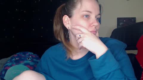 Snapshot of toxiclilly chatting on 02.10.25 Lilly Miss Mistress Goddess Maam Queen Boss online show from 02.10.25