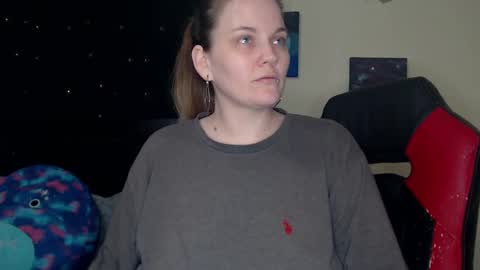 Snapshot of toxiclilly chatting on 02.12.25 Lilly Miss Mistress Goddess Maam Queen Boss online show from 02.12.25