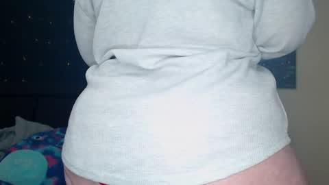 Snapshot of toxiclilly chatting on 03.04.25 Lilly Miss Mistress Goddess Maam Queen Boss online show from 03.04.25