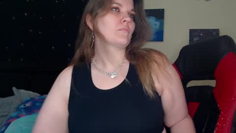 Snapshot of toxiclilly chatting on 03.05.25 Lilly Miss Mistress Goddess Maam Queen Boss online show from 03.05.25