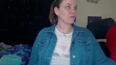 Snapshot of toxiclilly chatting on 03.06.25 Lilly Miss Mistress Goddess Maam Queen Boss online show from 03.06.25