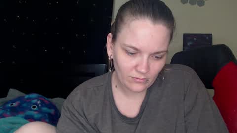 Snapshot of toxiclilly chatting on 03.10.25 Lilly Miss Mistress Goddess Maam Queen Boss online show from 03.10.25