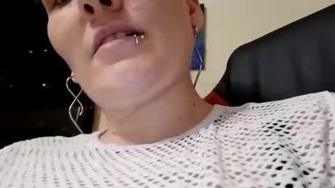 Snapshot of toxiclilly chatting on 03.12.25 Lilly Miss Mistress Goddess Maam Queen Boss online show from 03.12.25