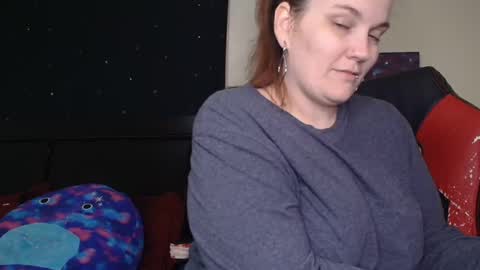 Snapshot of toxiclilly chatting on 10.12.25 Lilly Miss Mistress Goddess Maam Queen Boss online show from 10.12.25