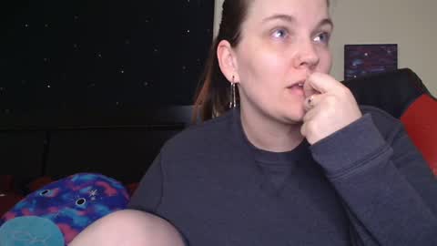 Snapshot of toxiclilly chatting on 10.24.25 Lilly Miss Mistress Goddess Maam Queen Boss online show from 10.24.25